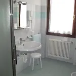 Breglia Hotel 2*