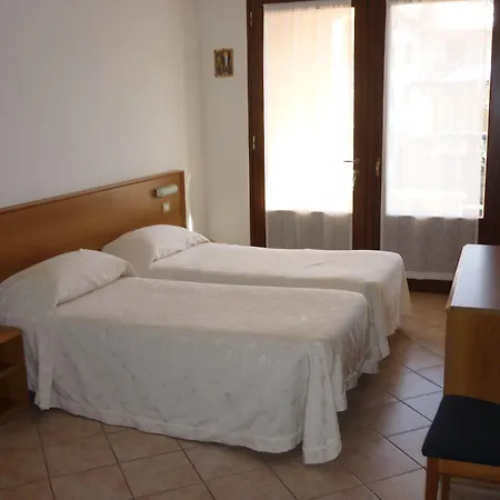 Hotel Breglia 2*