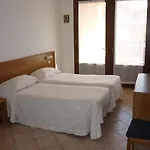 Отель Breglia 2*
