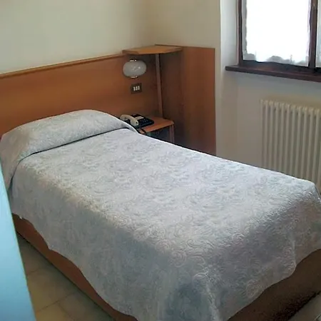 Hotel Breglia 2*