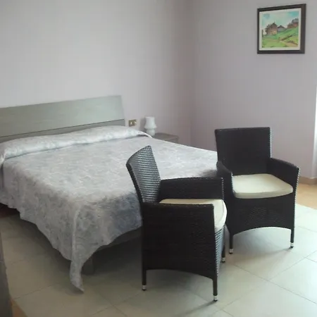 Breglia Hotel 2*