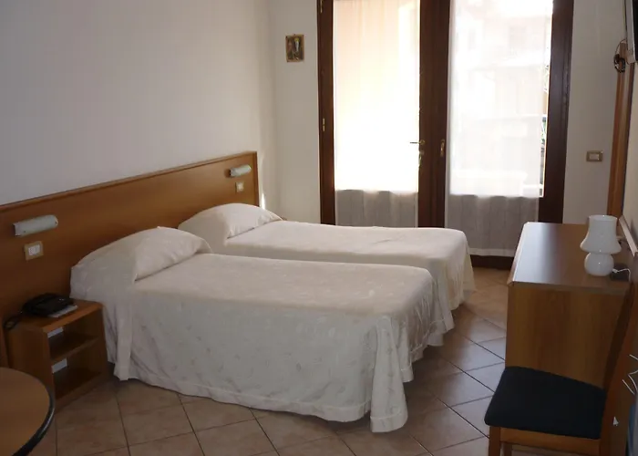 Hotel Breglia 2*